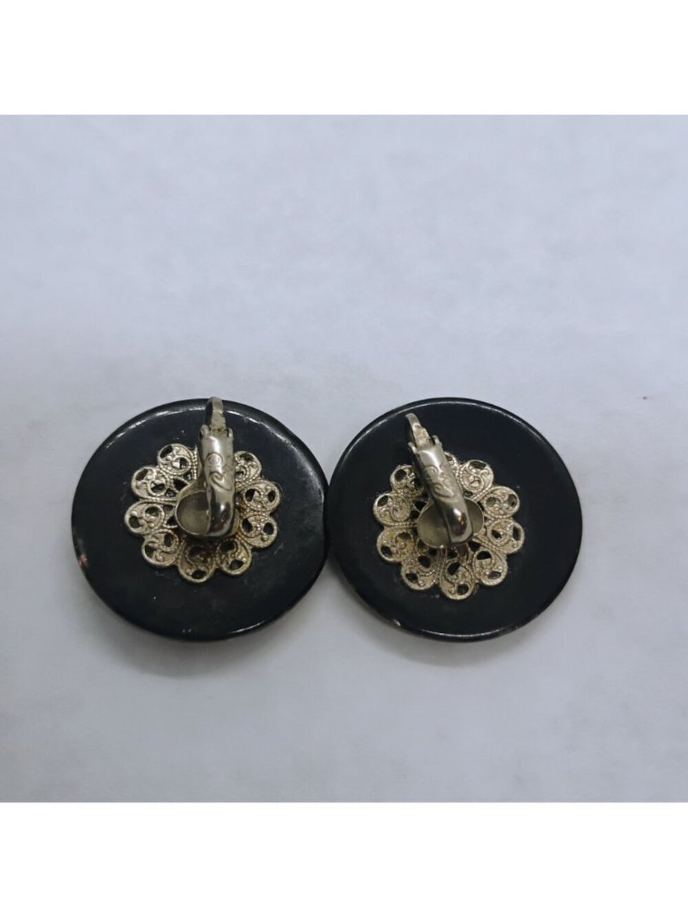Vtg Coro Confetti Lucite Black Clip-on Earrings Silver Pink Aqua Glitter - Picture 6 of 6